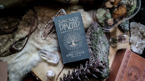 𝓢𝓐𝓒𝓡𝓔𝓓 𝓓𝓡𝓤𝓘𝓓 Oracle Deck ʙʏ ᴇʀɪᴄ ᴛᴇᴄᴄᴇ