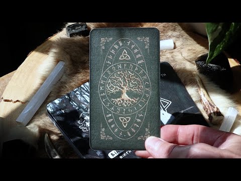 𝓢𝓐𝓒𝓡𝓔𝓓 𝓓𝓡𝓤𝓘𝓓 Oracle Deck ʙʏ ᴇʀɪᴄ ᴛᴇᴄᴄᴇ