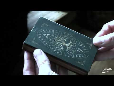 𝓢𝓐𝓒𝓡𝓔𝓓 𝓓𝓡𝓤𝓘𝓓 Oracle Deck ʙʏ ᴇʀɪᴄ ᴛᴇᴄᴄᴇ